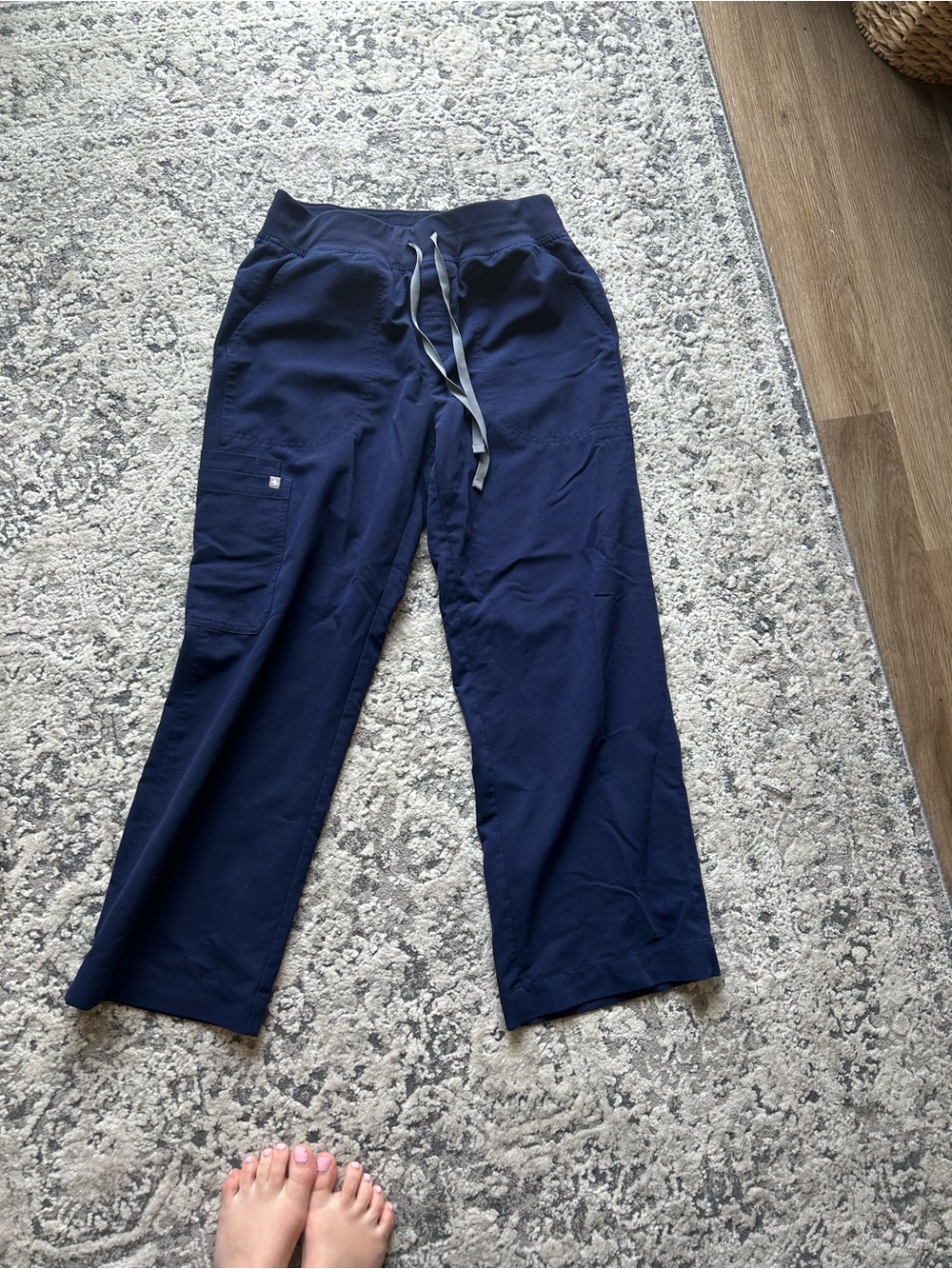 Figs women’s navy Isabel high rise wide leg scrub pant